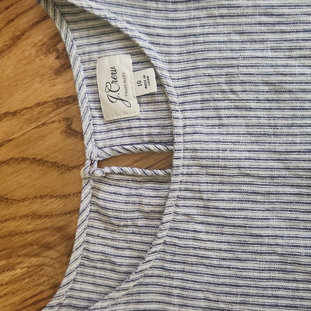 J. Crew Blue Denim With Flutter Sleeves Top Womens 10 - Picture 2 of 6